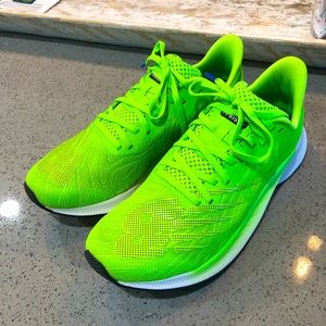 New Balance Fuel Cell Prism